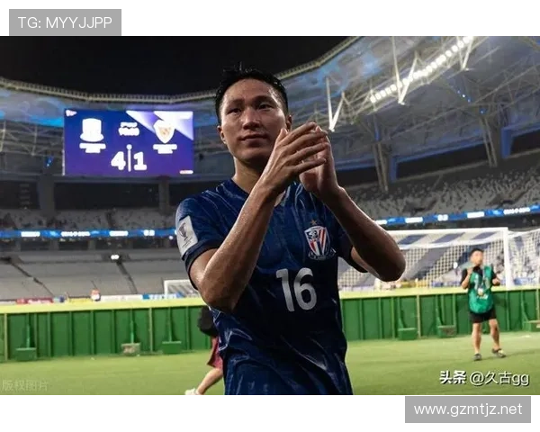 亚冠遭淘汰新月球迷怒喊换帅吧